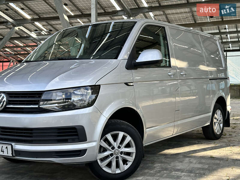 Вантажний фургон Volkswagen Transporter 2018 в Львові