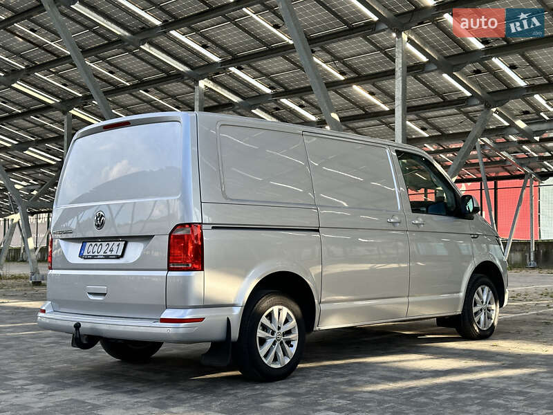 Вантажний фургон Volkswagen Transporter 2018 в Львові