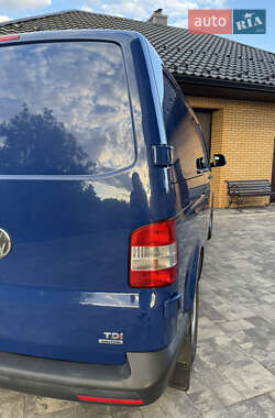 Грузовой фургон Volkswagen Transporter 2013 в 