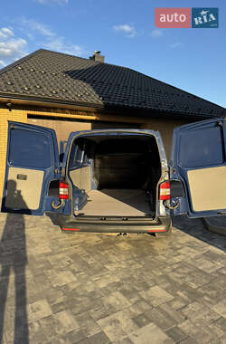 Грузовой фургон Volkswagen Transporter 2013 в 