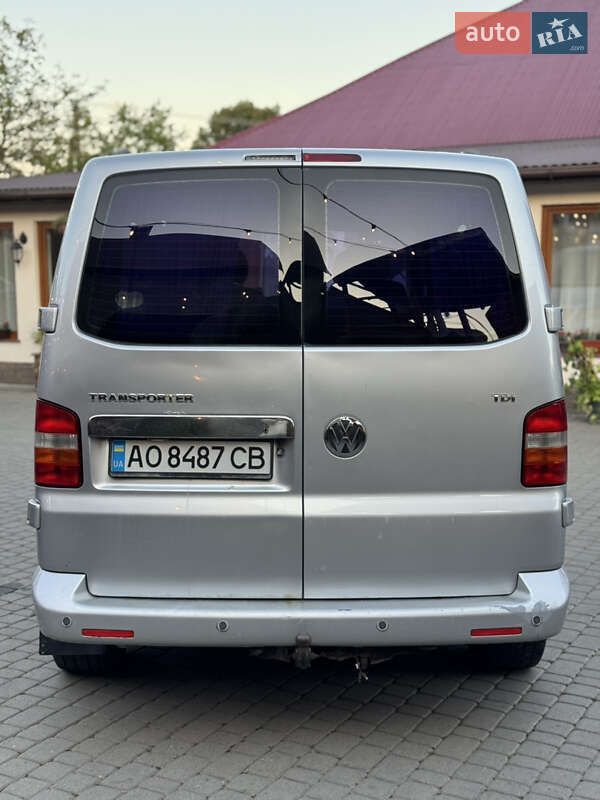 Минивэн Volkswagen Transporter 2007 в Иршаве