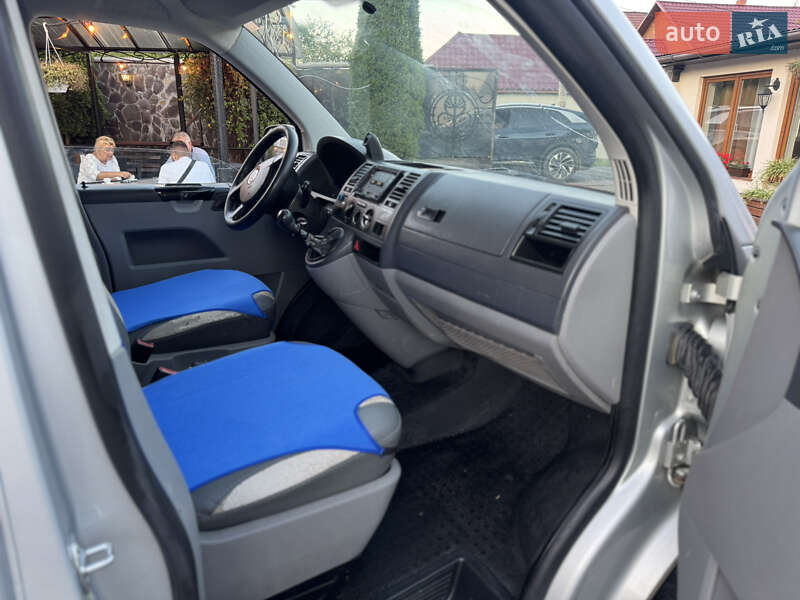 Минивэн Volkswagen Transporter 2007 в Иршаве