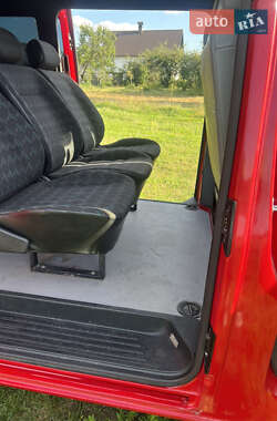 Минивэн Volkswagen Transporter 2005 в 