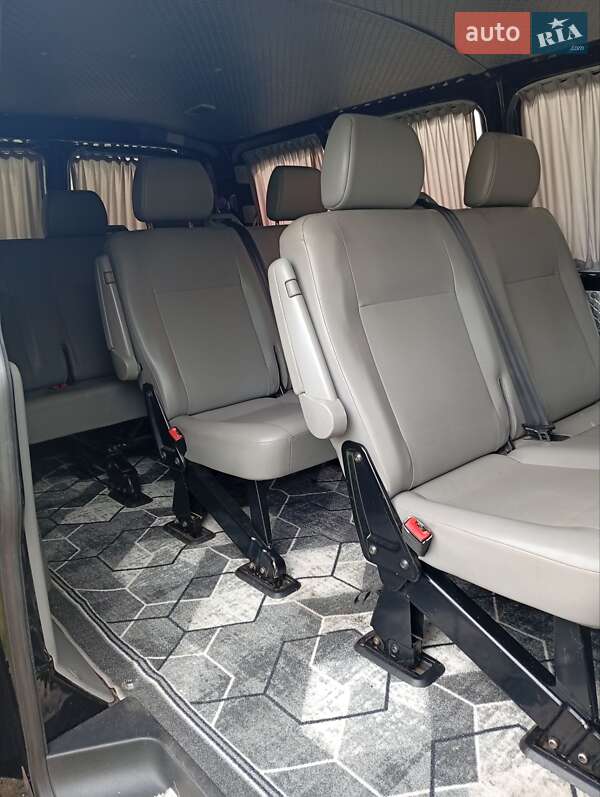 Минивэн Volkswagen Transporter 2010 в Луцке
