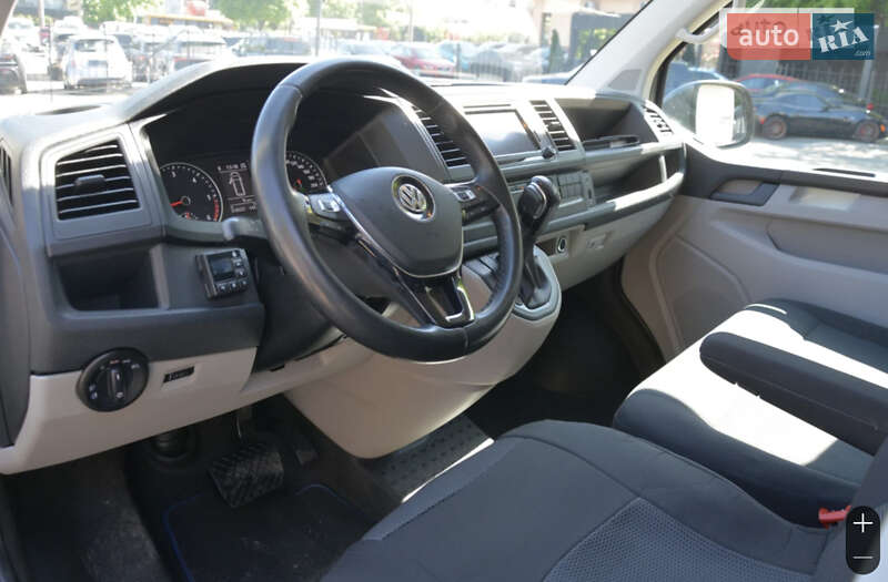 Грузовой фургон Volkswagen Transporter 2017 в Каневе