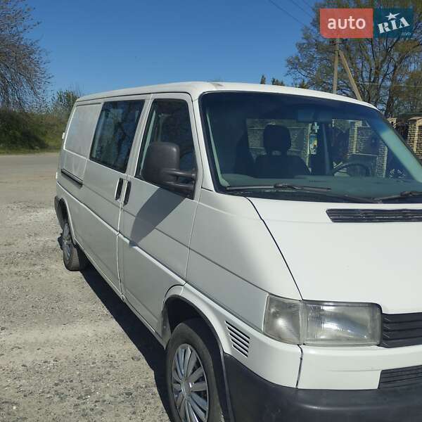 Минивэн Volkswagen Transporter 2003 в Черкассах
