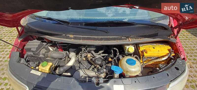 Минивэн Volkswagen Transporter 2005 в Ковеле