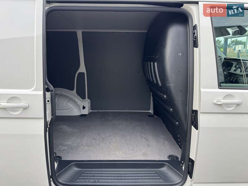 Грузовой фургон Volkswagen Transporter 2020 в Ровно