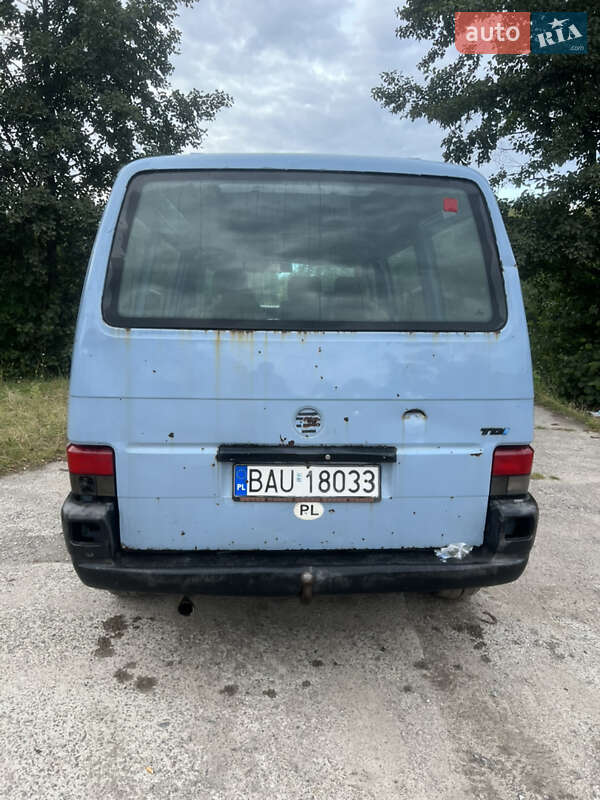 Микроавтобус Volkswagen Transporter 1999 в Сарнах