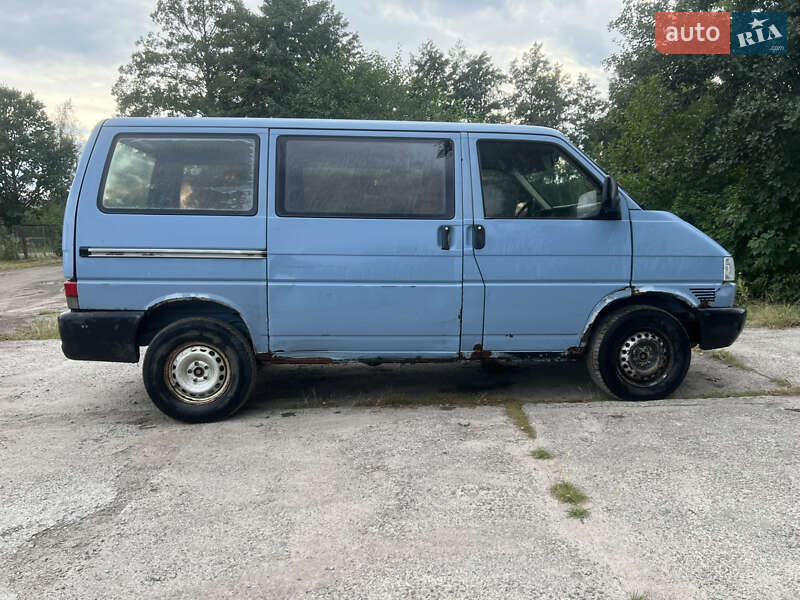 Микроавтобус Volkswagen Transporter 1999 в Сарнах