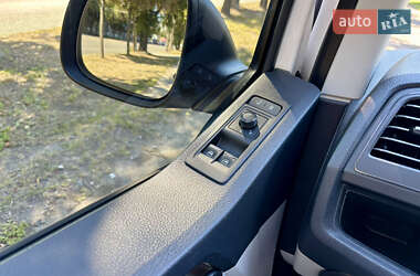 Грузопассажирский фургон Volkswagen Transporter 2019 в 