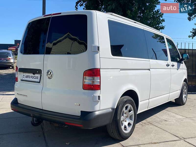 Грузопассажирский фургон Volkswagen Transporter 2013 в Киеве