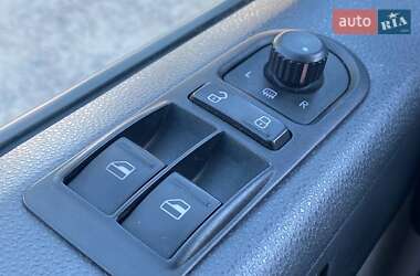 Грузопассажирский фургон Volkswagen Transporter 2013 в 