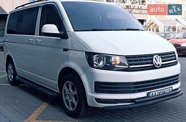 Минивэн Volkswagen Transporter 2015 в 