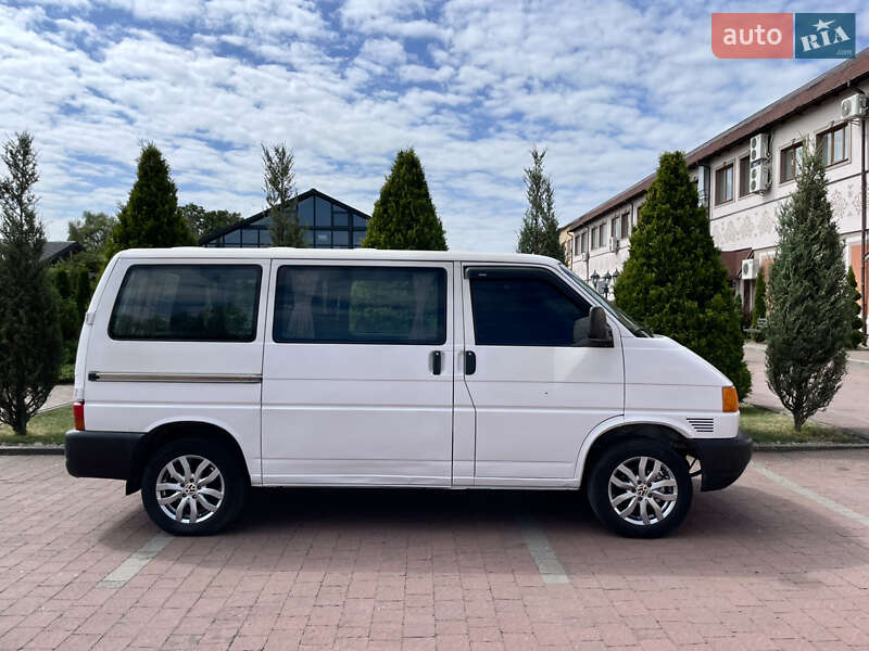 Минивэн Volkswagen Transporter 2003 в Стрые