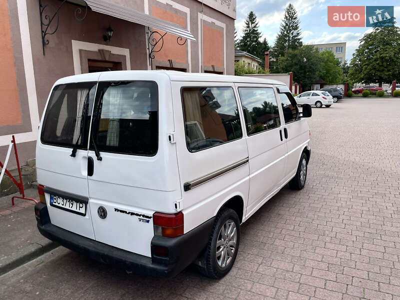 Минивэн Volkswagen Transporter 2003 в Стрые