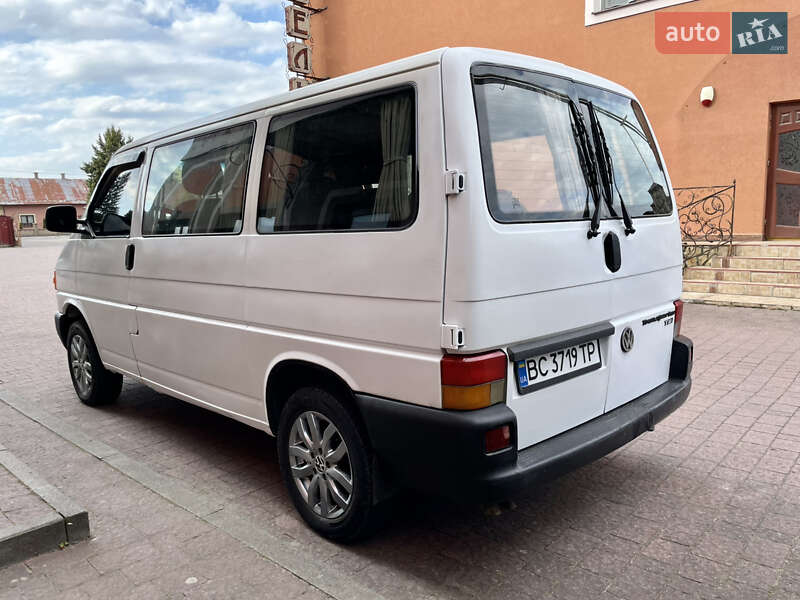 Минивэн Volkswagen Transporter 2003 в Стрые