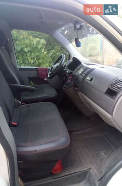 Минивэн Volkswagen Transporter 2009 в 