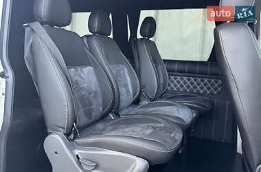 Минивэн Volkswagen Transporter 2016 в 