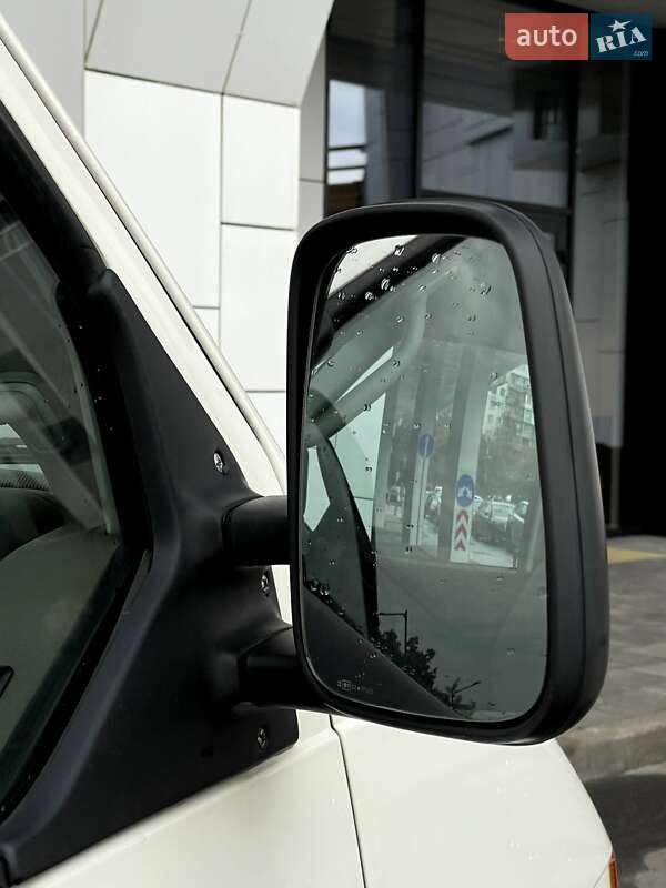 Мінівен Volkswagen Transporter 2003 в Києві