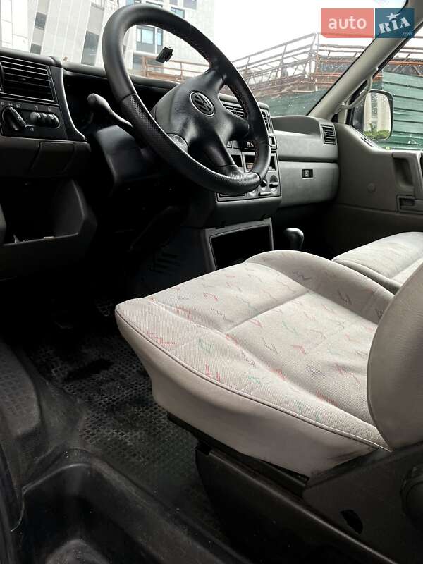Мінівен Volkswagen Transporter 2003 в Києві