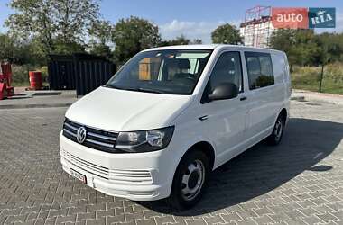 Минивэн Volkswagen Transporter 2015 в 