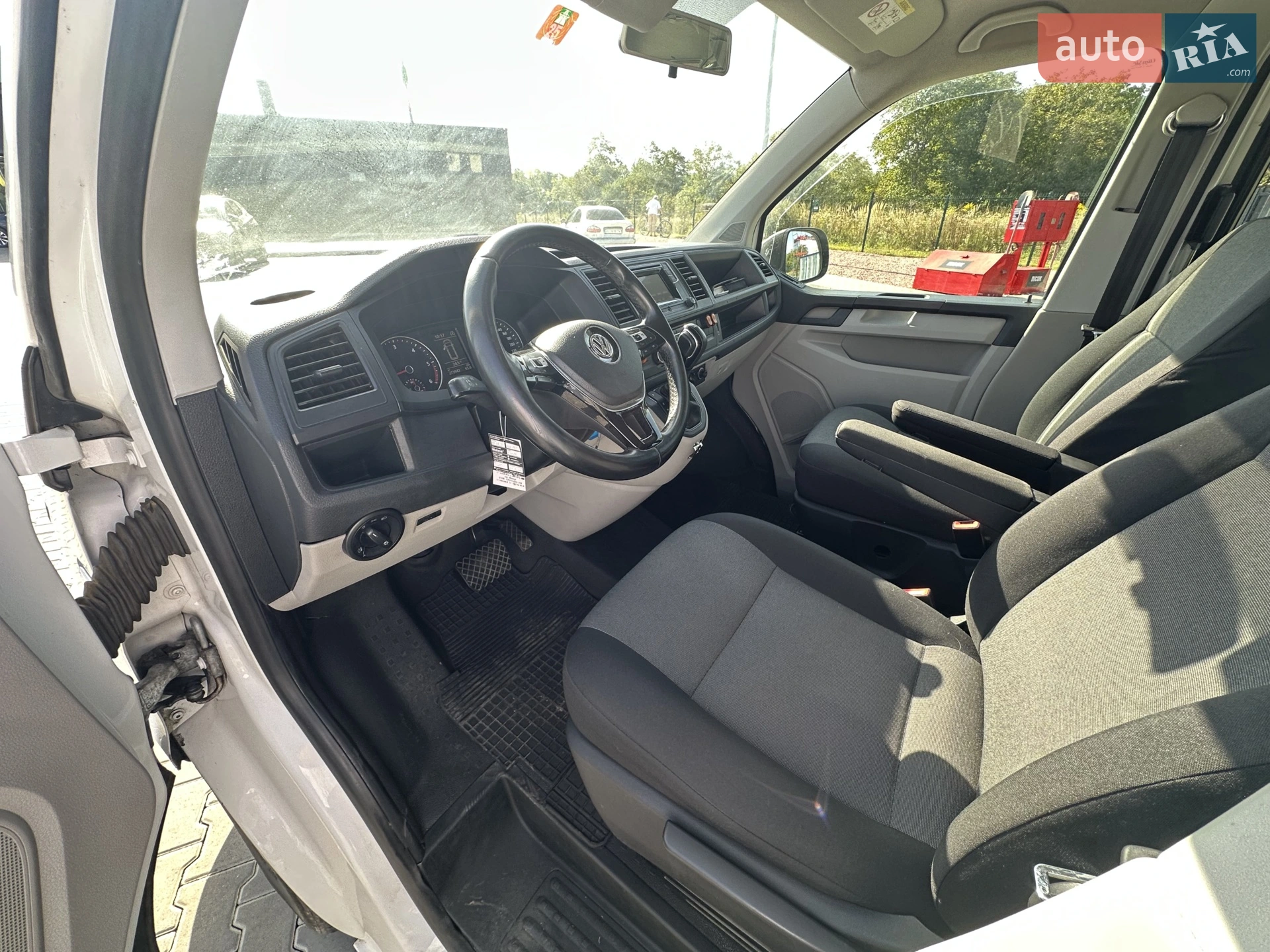 2015 Volkswagen Transporter - мініатюра 11