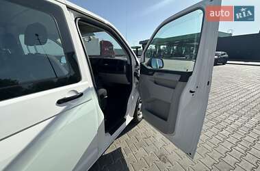 Минивэн Volkswagen Transporter 2015 в 