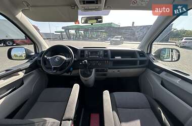 Минивэн Volkswagen Transporter 2015 в 