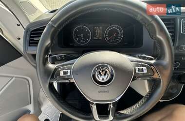 Минивэн Volkswagen Transporter 2015 в 