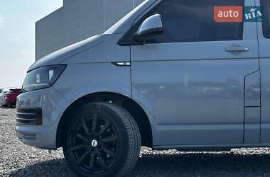 Минивэн Volkswagen Transporter 2016 в 