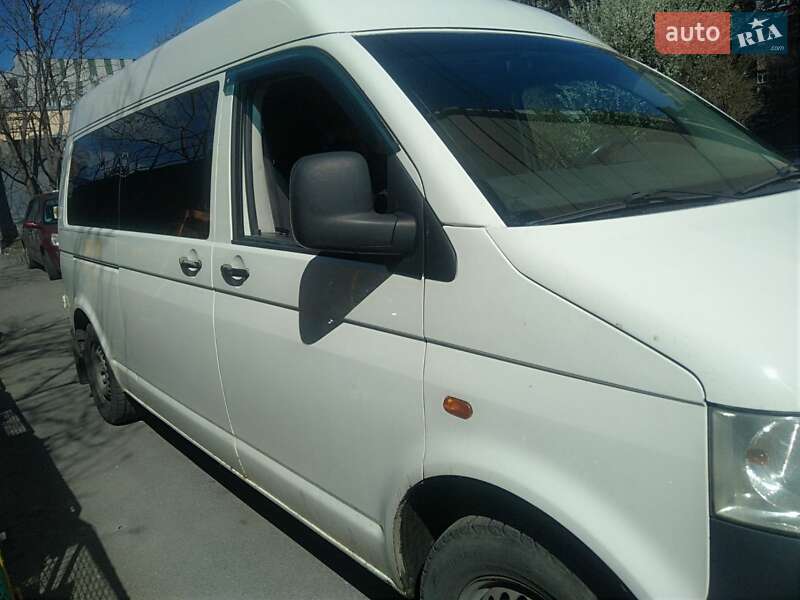 Минивэн Volkswagen Transporter 2006 в Обухове