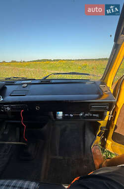 Минивэн Volkswagen Transporter 1987 в 