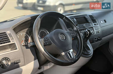 Минивэн Volkswagen Transporter 2012 в 