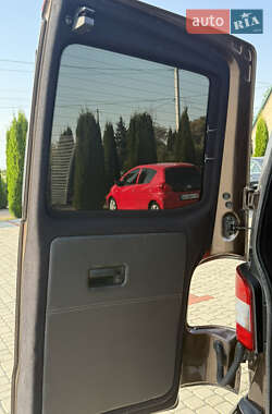 Минивэн Volkswagen Transporter 2012 в 