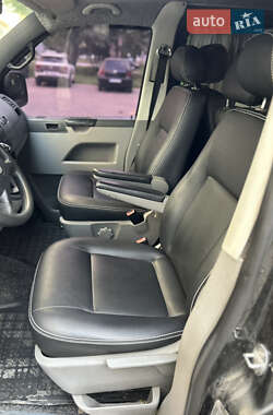 Минивэн Volkswagen Transporter 2006 в 