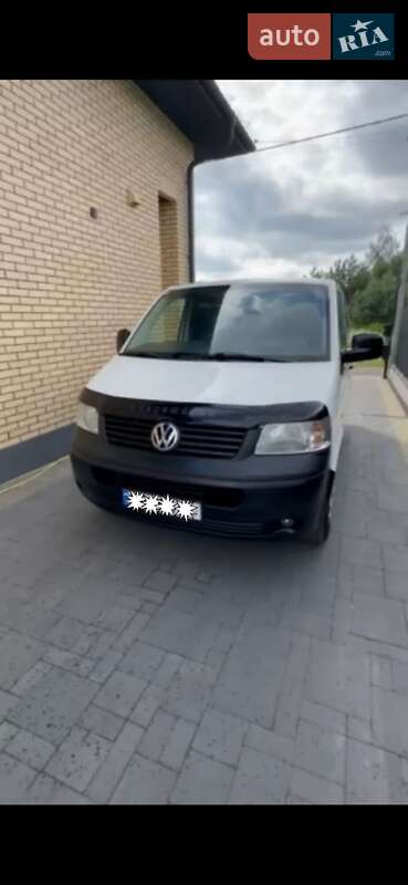 Минивэн Volkswagen Transporter 2006 в Полтаве