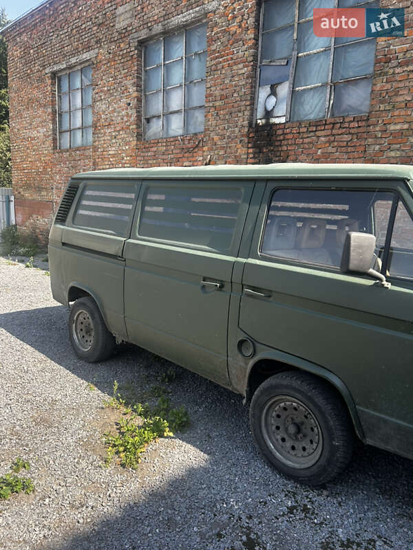 Минивэн Volkswagen Transporter 1989 в 