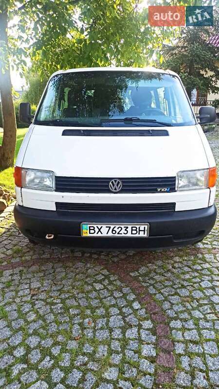 Минивэн Volkswagen Transporter 2001 в 