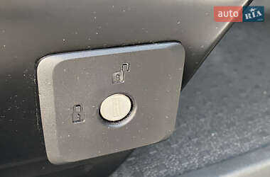 Грузовой фургон Volkswagen Transporter 2021 в 
