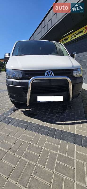 Грузовой фургон Volkswagen Transporter 2013 в 