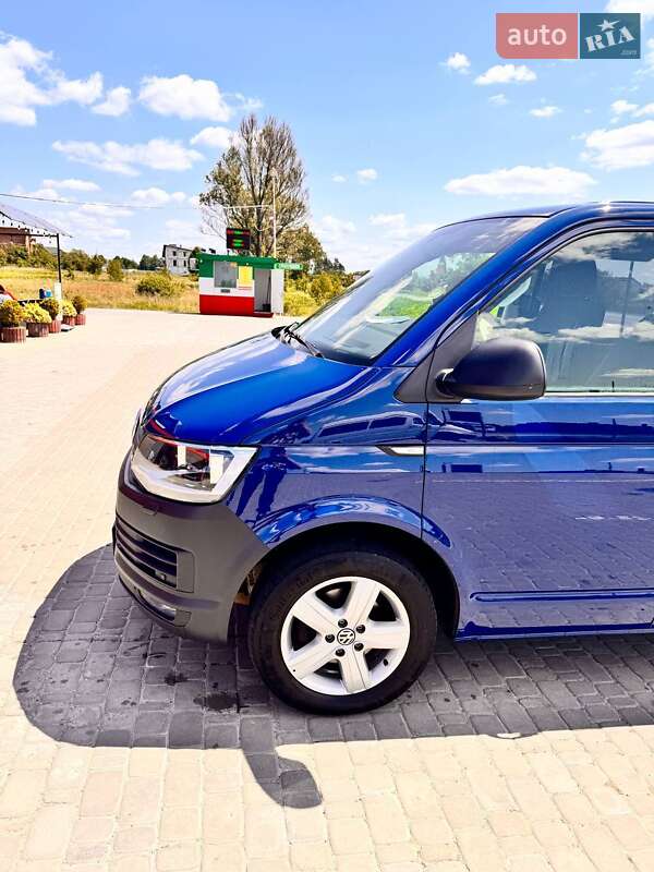 Минивэн Volkswagen Transporter 2016 в Львове