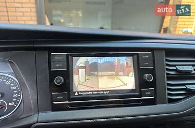 Грузовой фургон Volkswagen Transporter 2020 в 