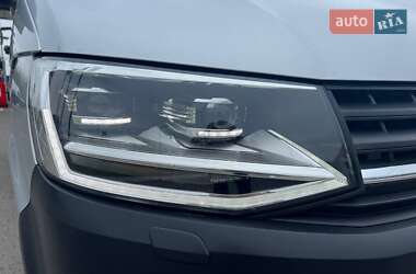 Минивэн Volkswagen Transporter 2016 в 