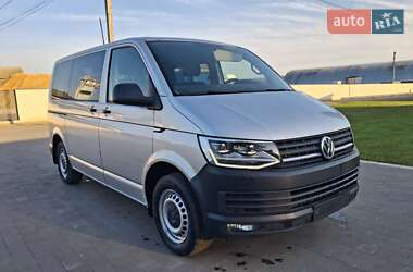 Минивэн Volkswagen Transporter 2016 в 