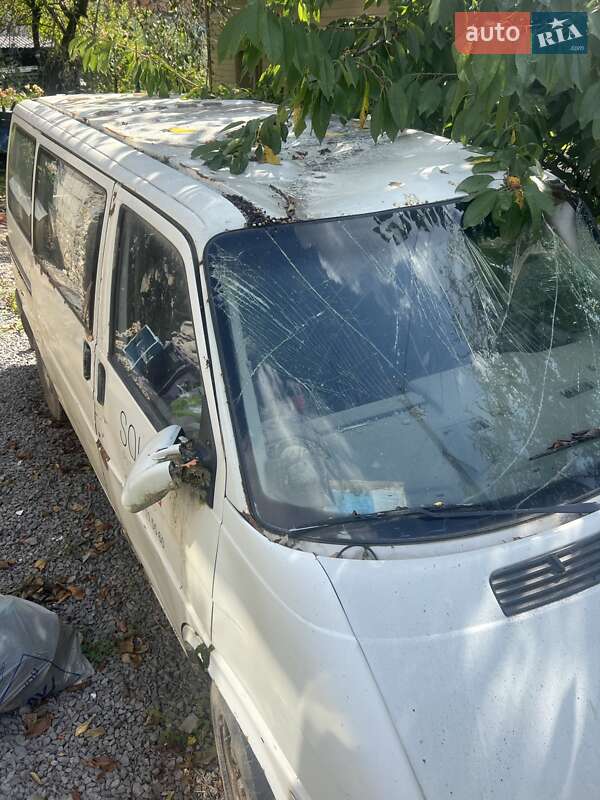 Минивэн Volkswagen Transporter 2001 в Хмельницком