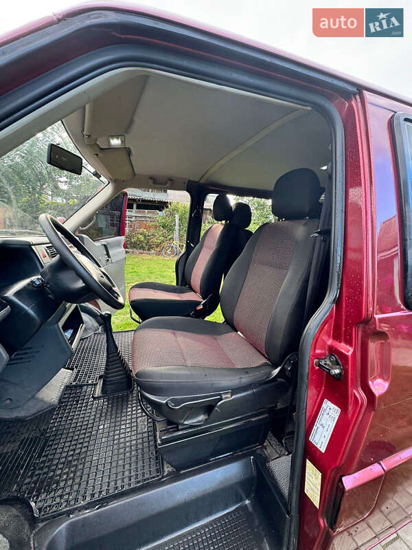 Минивэн Volkswagen Transporter 2001 в Кролевце