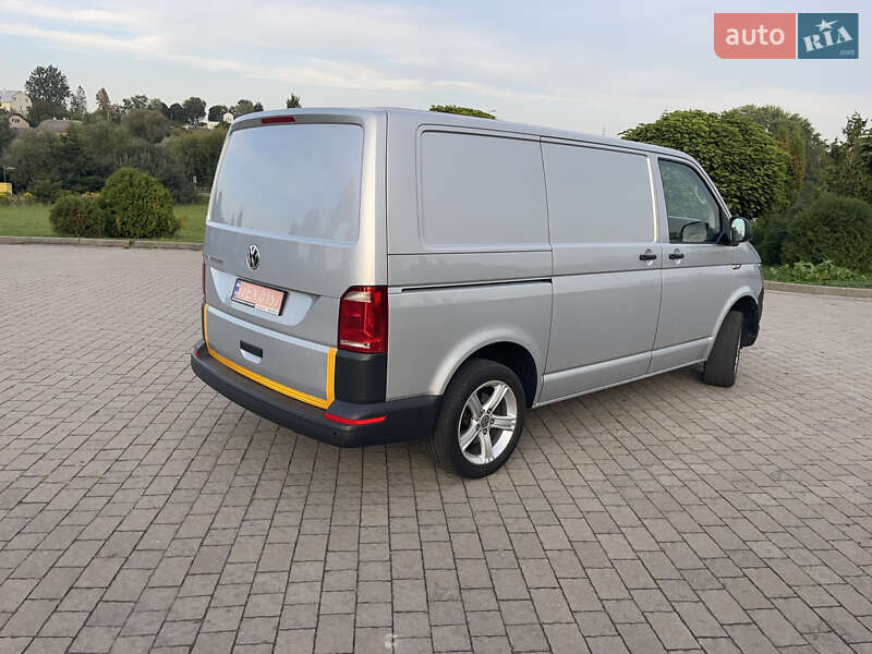 Грузовой фургон Volkswagen Transporter 2019 в Львове