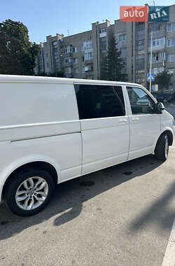 Мінівен Volkswagen Transporter 2012 в 