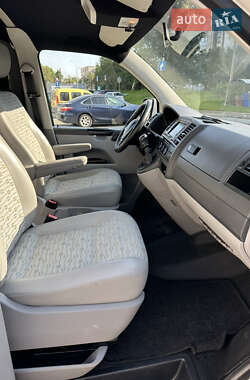 Мінівен Volkswagen Transporter 2012 в 